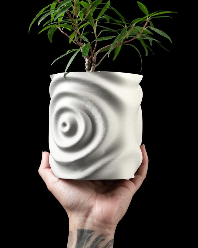Waterdrop Planter Pot by MODERN MACHINE