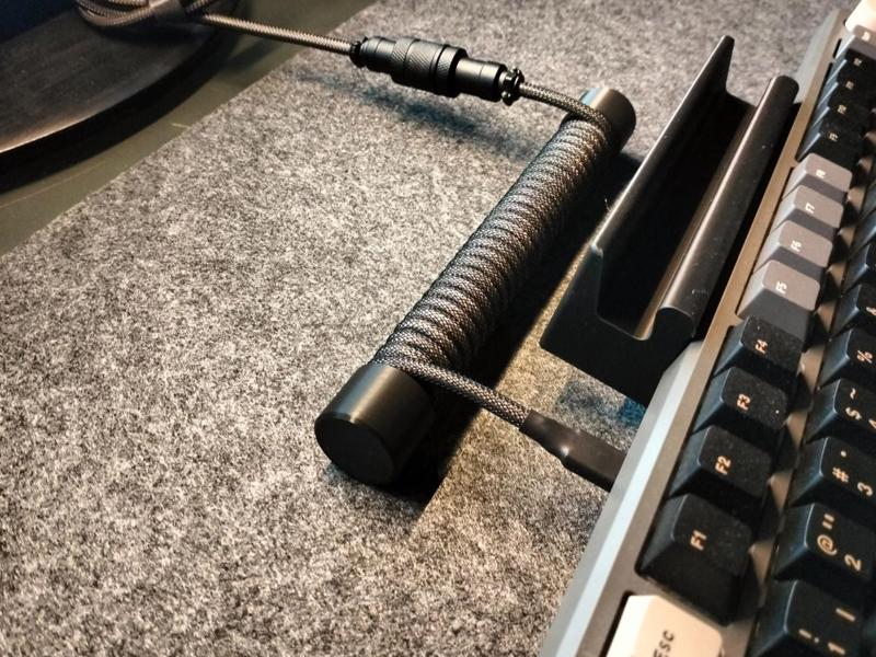 Coiled Cable Rod Bar for Mechanical Keyboard