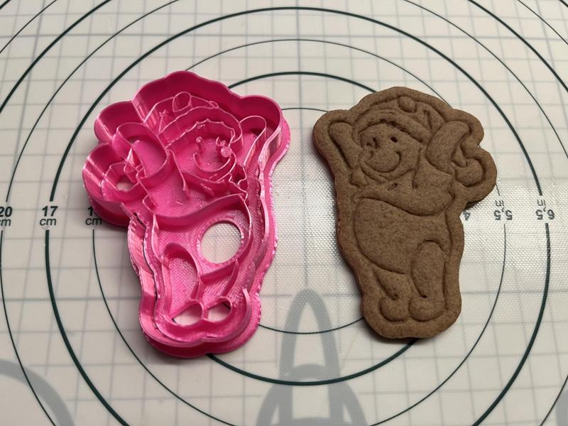 Winnie the pooh winter cookie cutter