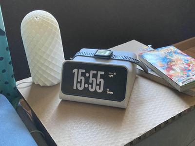 iPhone 12 Standby Mode Dock