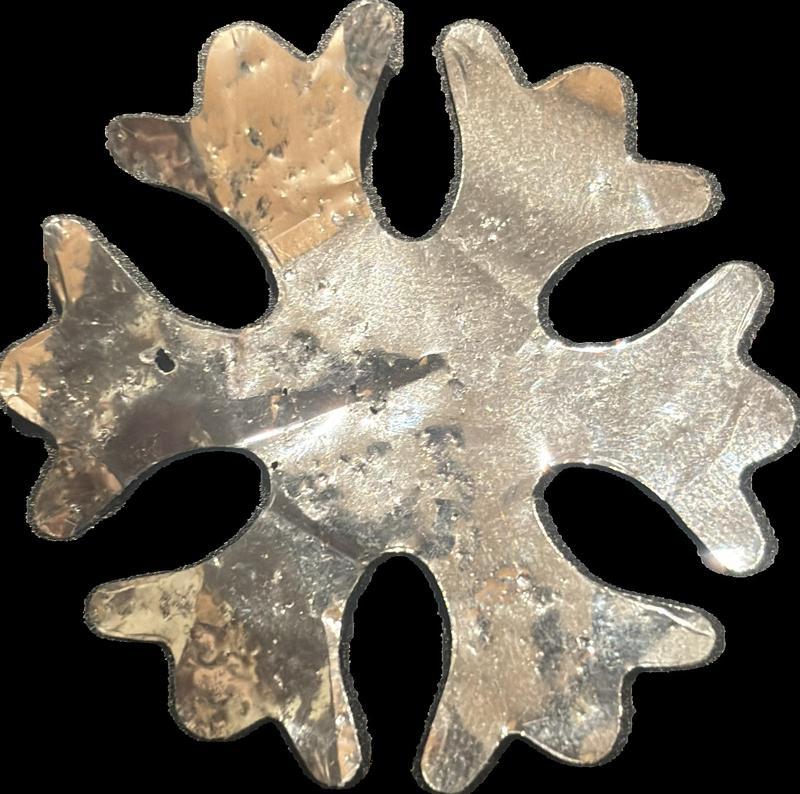 Snowflake Conffetti from street