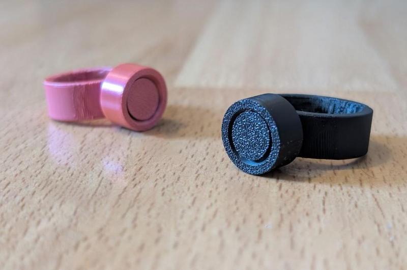 Fidget Ring with External Rotation