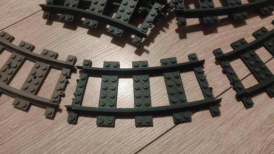 Lego train - Round track rail
