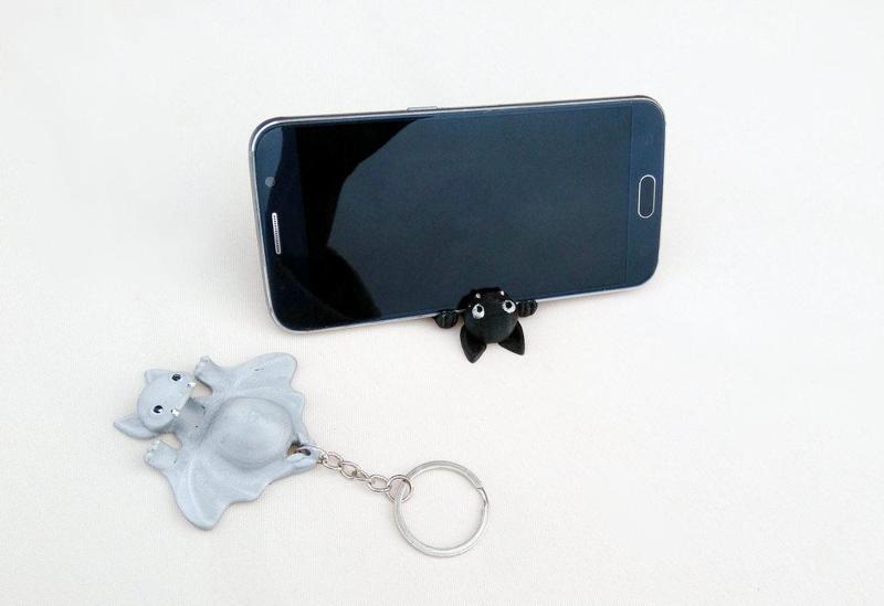 Bat Smarphone Stand