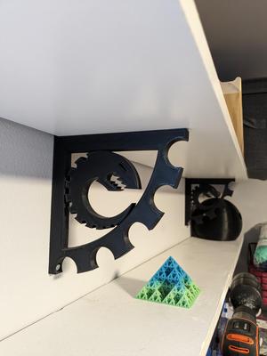 Warhammer 40k Tyranid themed Shelf Bracket