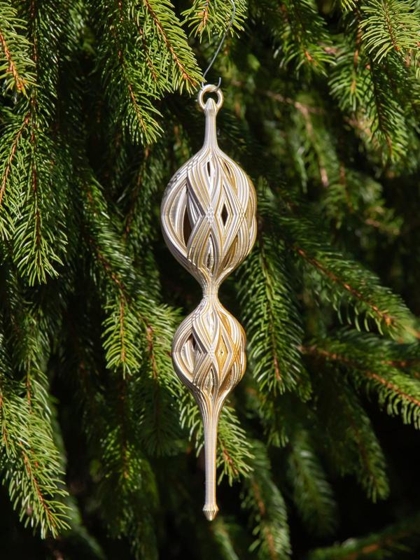 Diamond Swoop Christmas Finial 2024