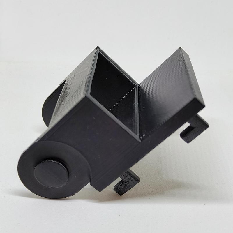 Skadis mount for cable chain
