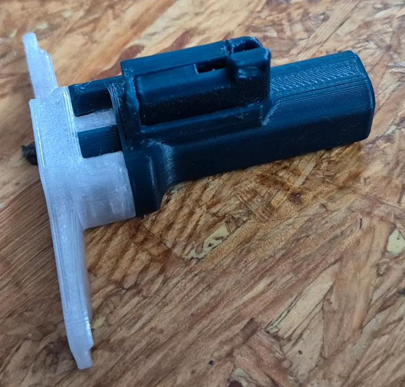 UBBI Filament hub 4x with mechanical sensor holder and printable holes   