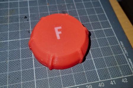Nikon F Lens cap tight   