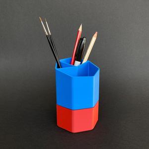 Heptagonal pen holder