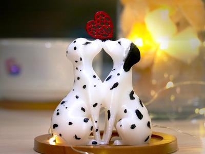 cute Dalmatian kissing love sculpture Support-Free