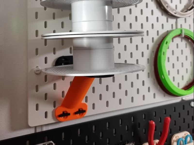 Spool holder for IKEA skadis - vertical - staple
