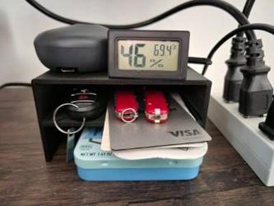 Micro Desktop Shelf