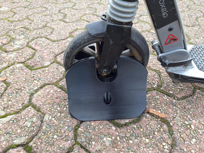 Scooter stand