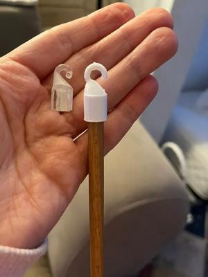 Replacement handle for venetian blinds   