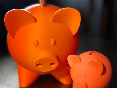 piggy bank with back-plug