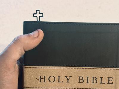 Shadow of the Cross. Bookmark and Reading Aid