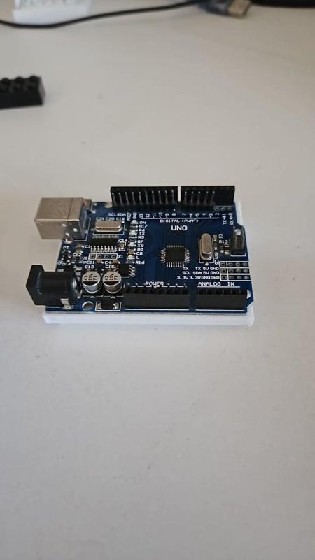 Arduino uno lego case