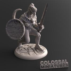 Lizardfolk Female Sword and Shield A
