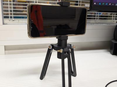 Phone tripod adjustable and foldable
