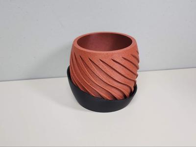 Small Planter Pot "Swirl"