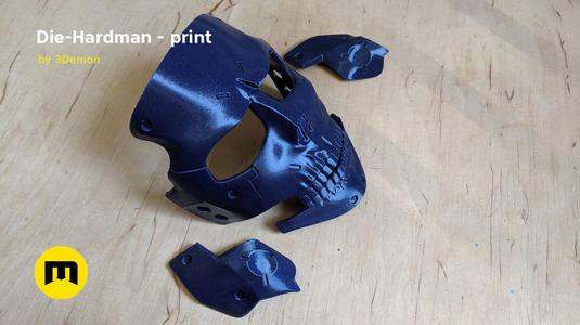 Die-Hardman mask from Death Stranding