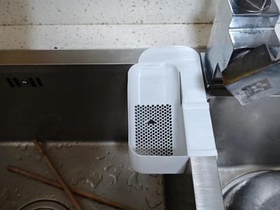 Drain basket, dry and wet separation sink, kitchen-dedicated garbage filtering basket, hanging vegetable washing, draining, and filtering rack