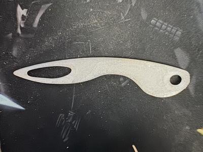 Rubber band figure-8 slingshot band tying tool set