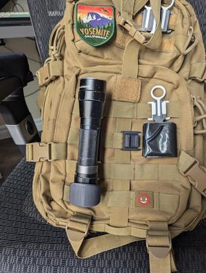 QUICK-CLIP (GEN 3) Husky Flashlight Mount