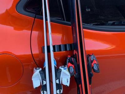 ski carrier - magnetic ski rack for car