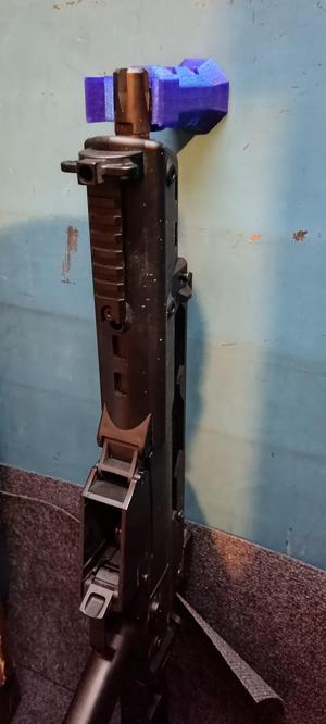 Long multi holder for long rifles, shotguns, assault rifles with optics