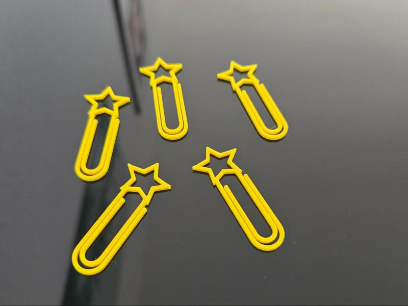 Star paper clip