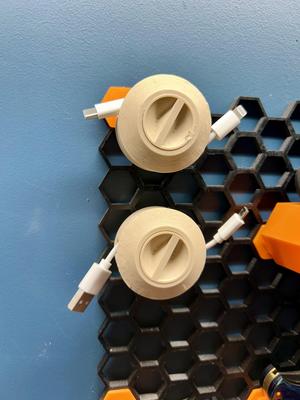 Cable Winder - Print-in-Place USB  / Organizer (Honeycomb Wall)