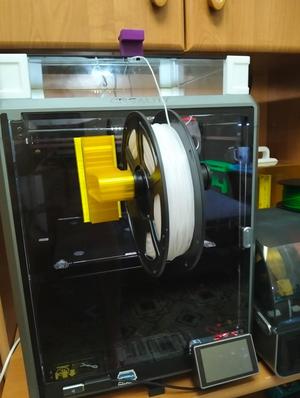 Крепление катушки на дверь принтера Creality K1 MAX