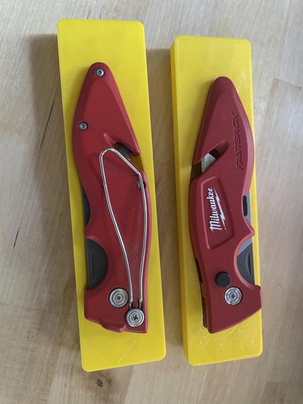 Gridfinity Milwaukee Fastback utility knife holder | 1X4 shadowbox