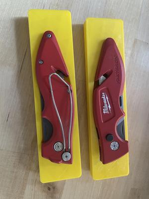Gridfinity Milwaukee Fastback utility knife holder | 1X4 shadowbox