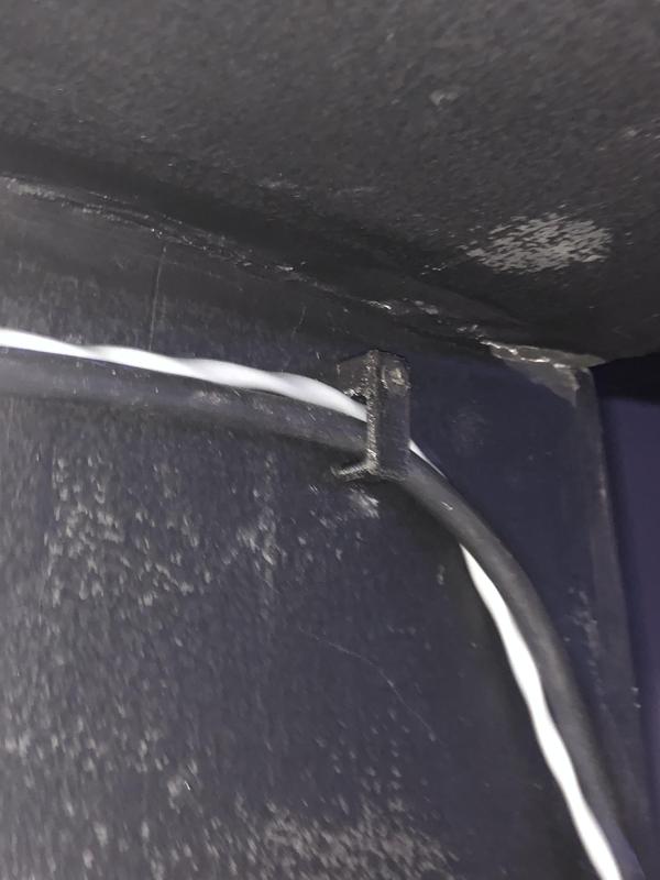 Cable Staple