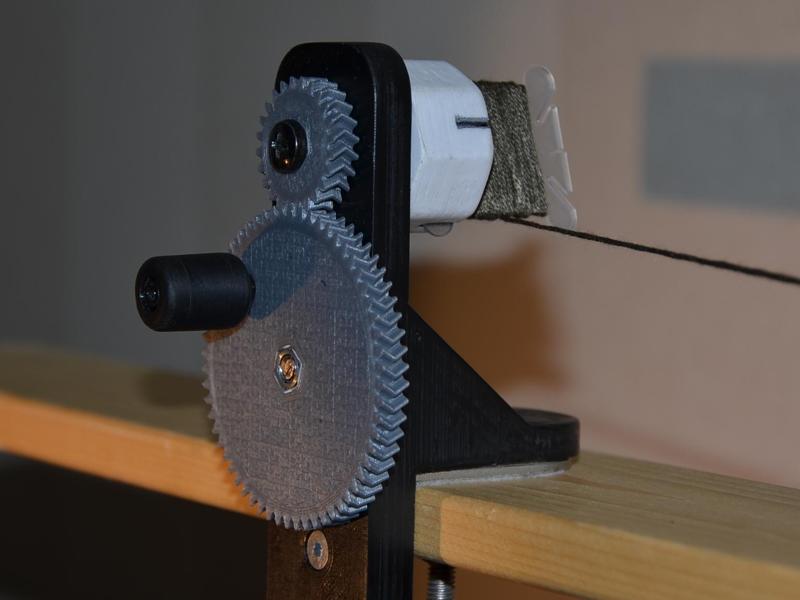 Embroidery floss bobbin winder