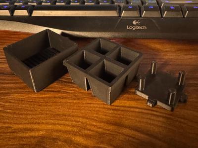 2x2cm seed/propagation tray with plug removal tool