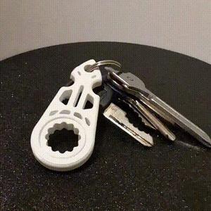 Karambit Keychain V1 – SPINNER NO BEARING TIKTOK KEYRAMBIT KEYSPINNER SOLID ROTATION