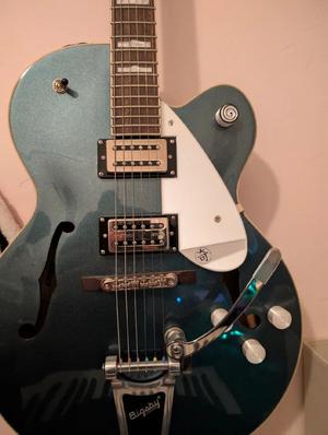 Gretsch Streamliner Pickguard
