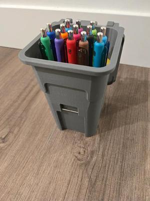 Customizable Insert FOR the LUXE Rubbish Bin