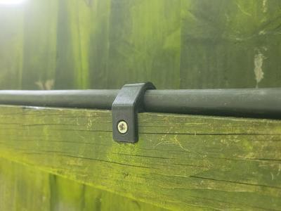 Armoured cable clip V2