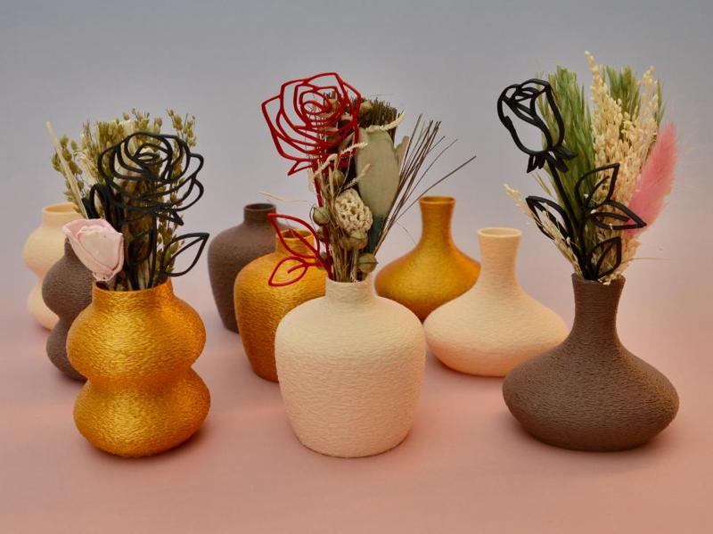 Set of 3 mini vases