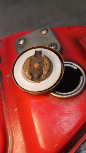 Yamaha QT50 Gas Cap Rubber