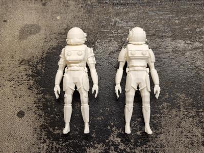 Risk of Rain 2 Commando Figure Hunter  [Skins]