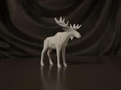 Minimalist Low-Poly Moose