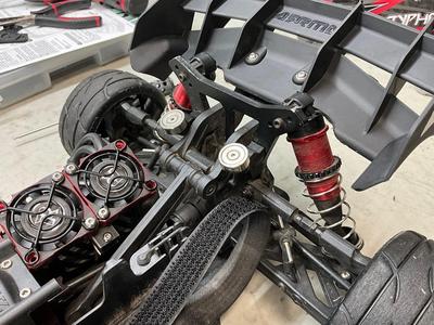 Arrma Typhon Clipless Magnetic Body Mounting