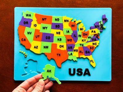 USA States Puzzle Map (educational + kid friendly)