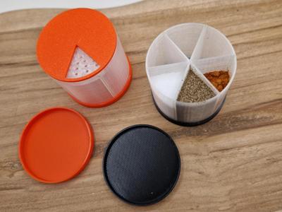 6 compartment spice shaker.